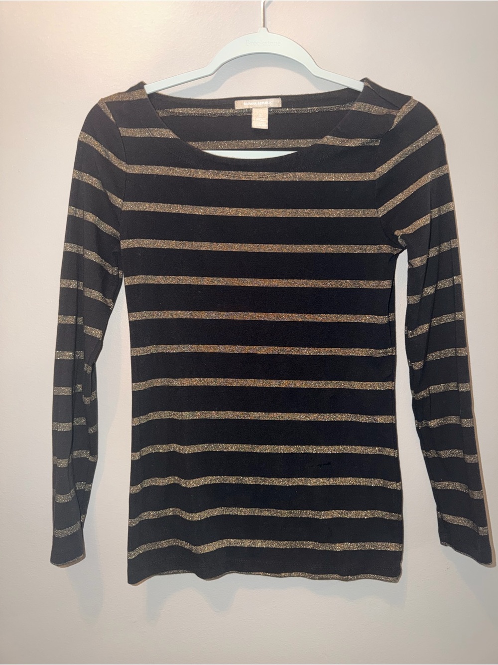 Banana Republic Black and Gold Striped Long Sleeve Tee glam goth cozy glam